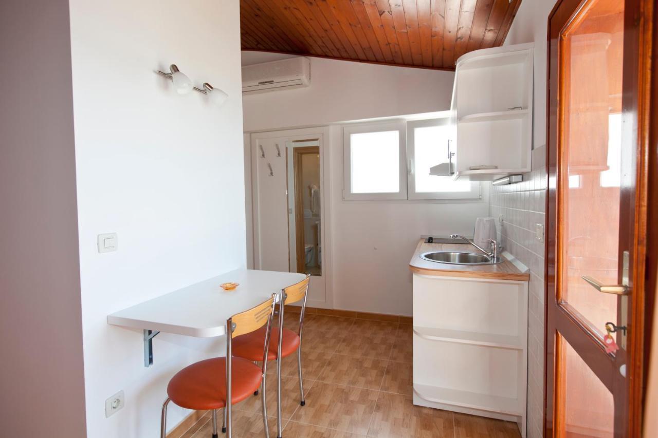 Apartments Milana Tucepi Exterior photo